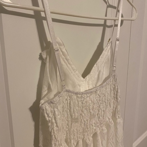 NWT - Glamorous Lace Irregular Mid-Length Dress - Picture 6 of 8